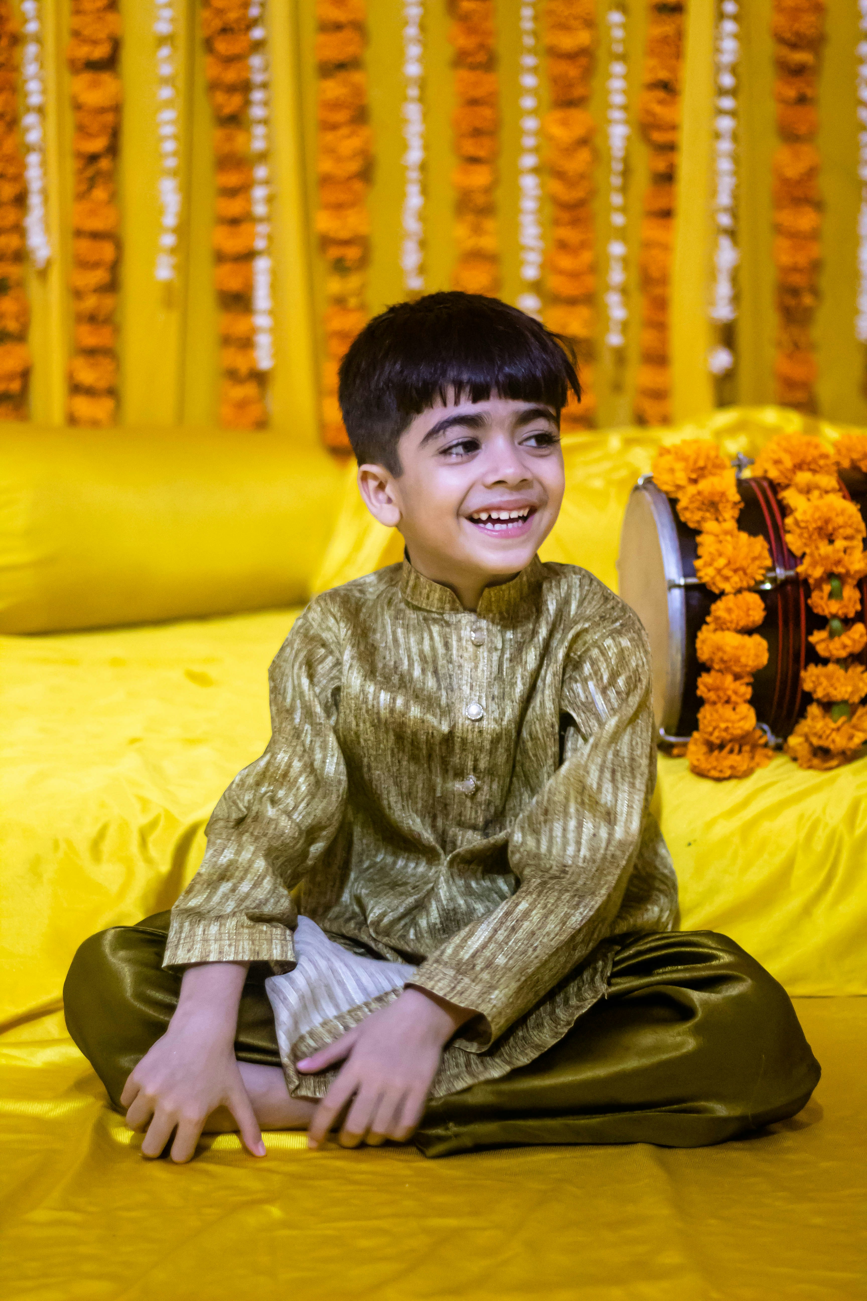 资讯封面图：热门榜单与内容趋势