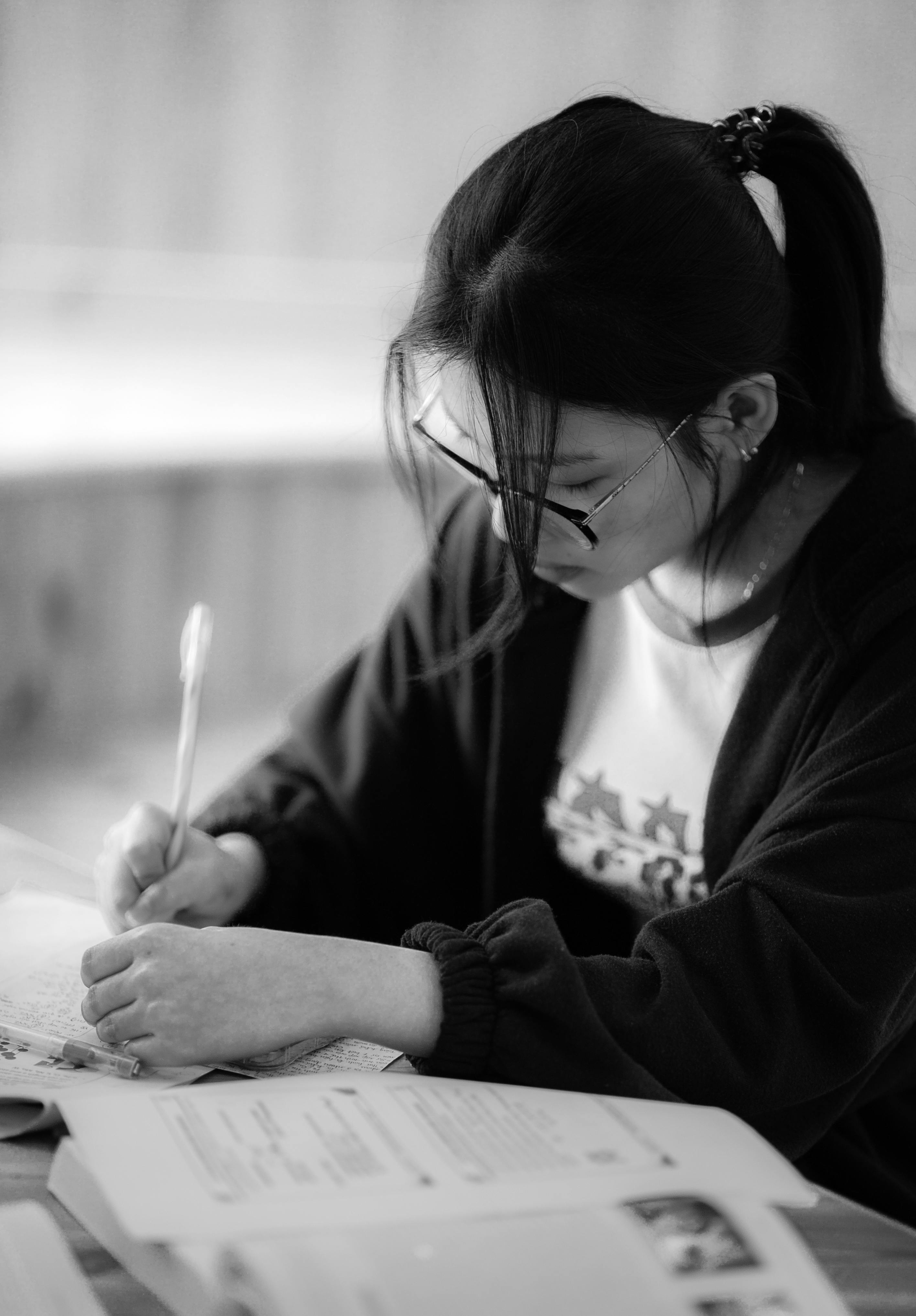 www.51吃瓜黑料娱乐八卦热榜图片